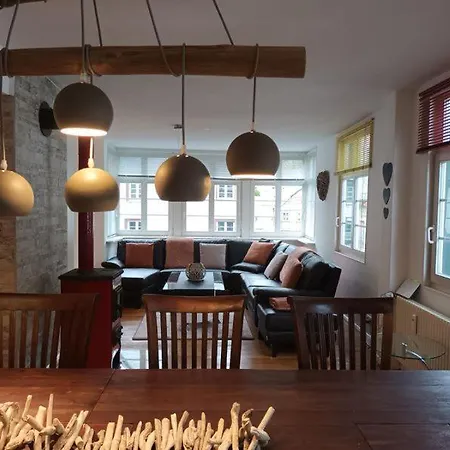 公寓 Family House Fur Bis Zu 10 Gasten Und 4 Separaten Schlafzimmern *
