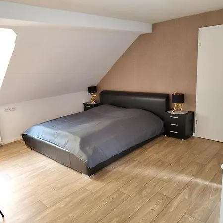 Apartment Family House Fur Bis Zu 10 Gasten Und 4 Separaten Schlafzimmern Monschau