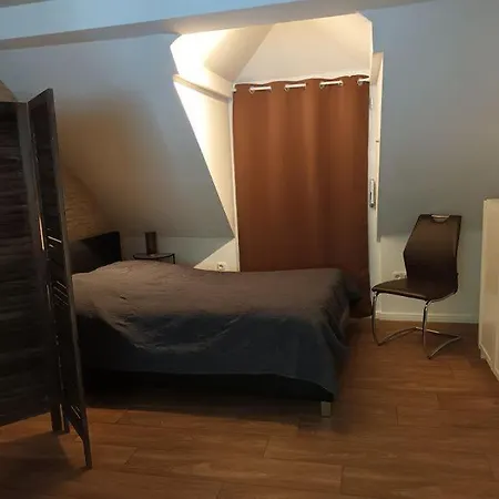 Family House Fur Bis Zu 10 Gasten Und 4 Separaten Schlafzimmern * 蒙绍