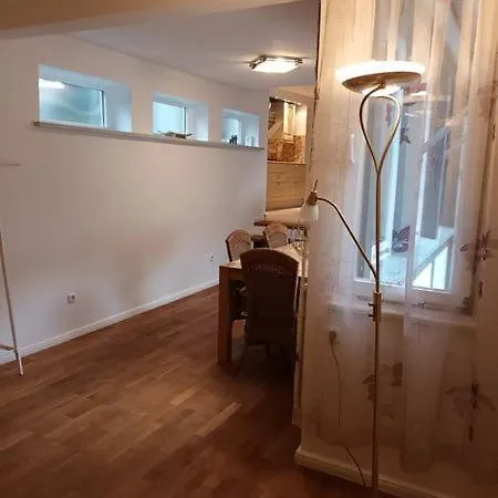Family House Fur Bis Zu 10 Gasten Und 4 Separaten Schlafzimmern 蒙绍